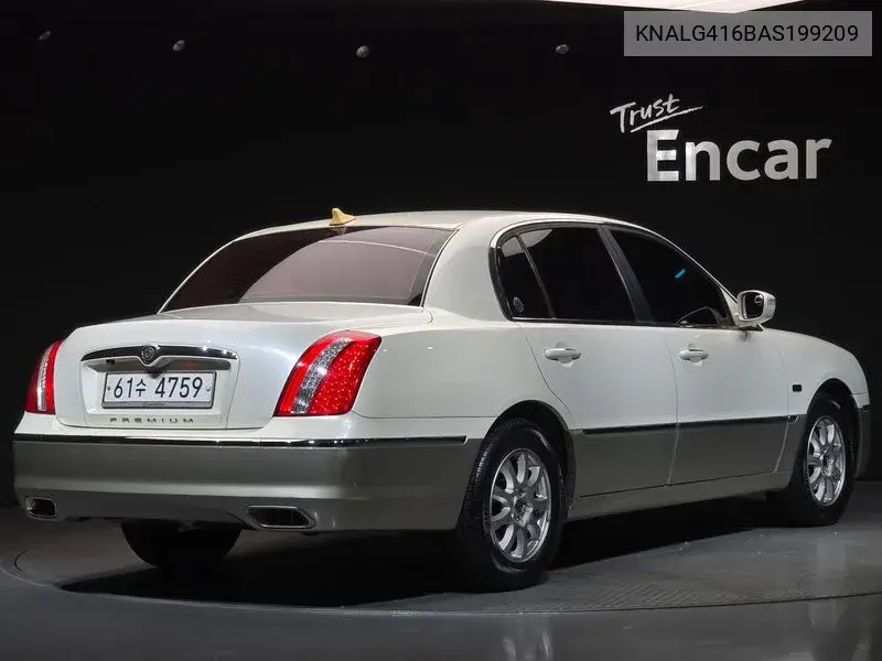 2010 KIA OPIRUS VIN KNALG416BAS199209 — фото 2
