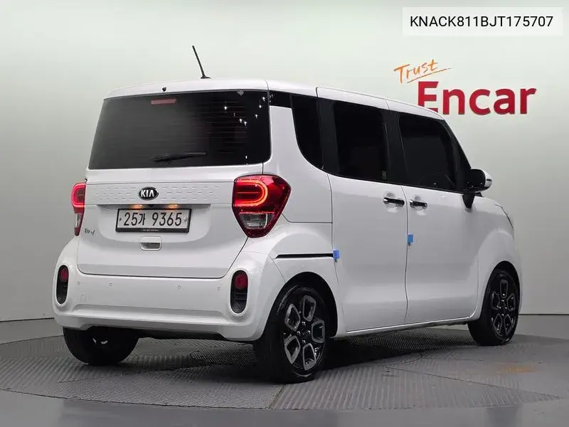 2018 KIA RAY VIN KNACK811BJT175707 — фото 2