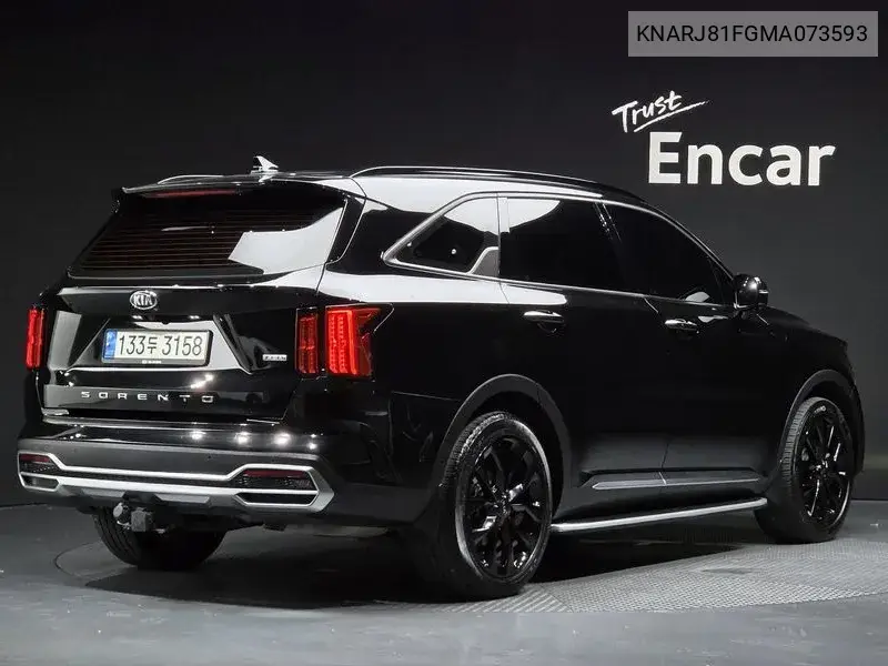 KIA SORENTO 2021, VIN KNARJ81FGMA073593