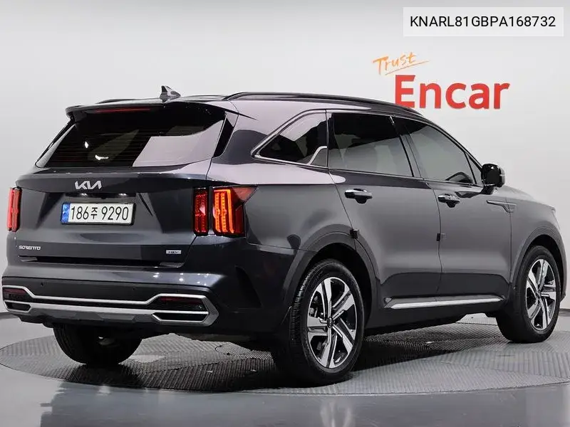 KIA SORENTO 2023, VIN KNARL81GBPA168732