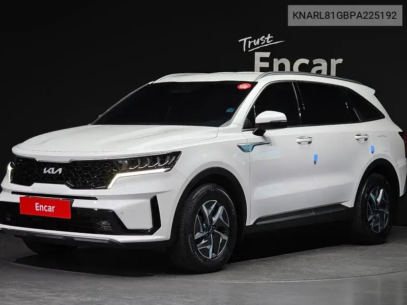 KIA SORENTO 2023, VIN KNARL81GBPA225192