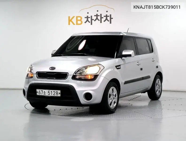 KIA SOUL 2011, VIN KNAJT815BCK739011