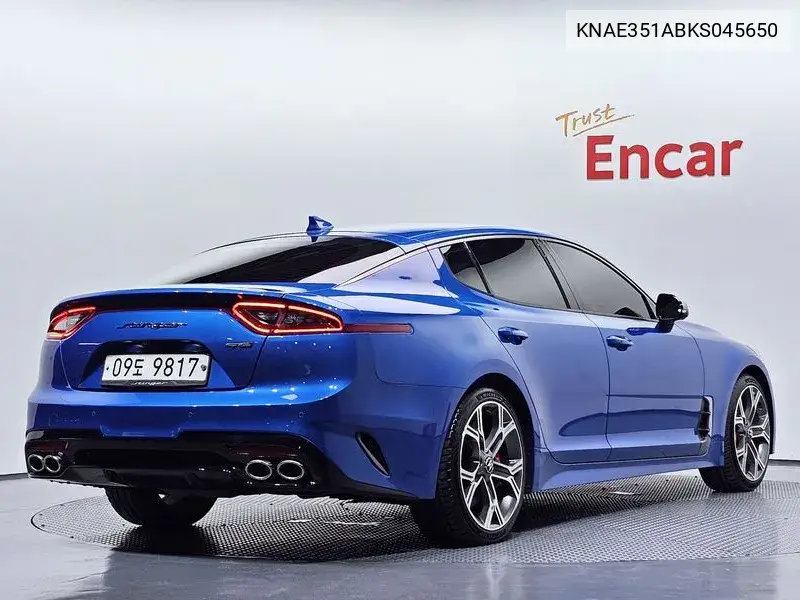 2018 KIA STINGER VIN KNAE351ABKS045650 — фото 2