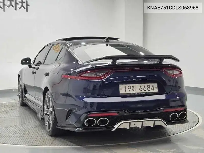 2019 KIA STINGER VIN KNAE751CDLS068968 — фото 2