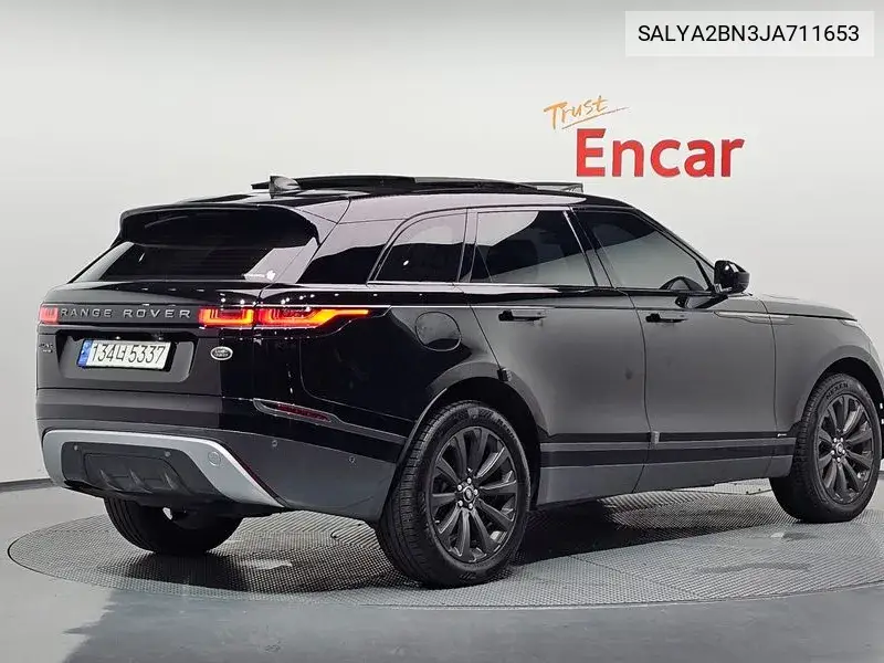 2017 LAND ROVER RANGE ROVER VELAR VIN SALYA2BN3JA711653 — фото 2
