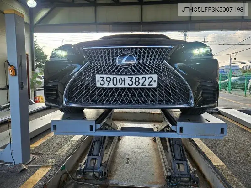 LEXUS LS 2019, VIN JTHC5LFF3K5007198