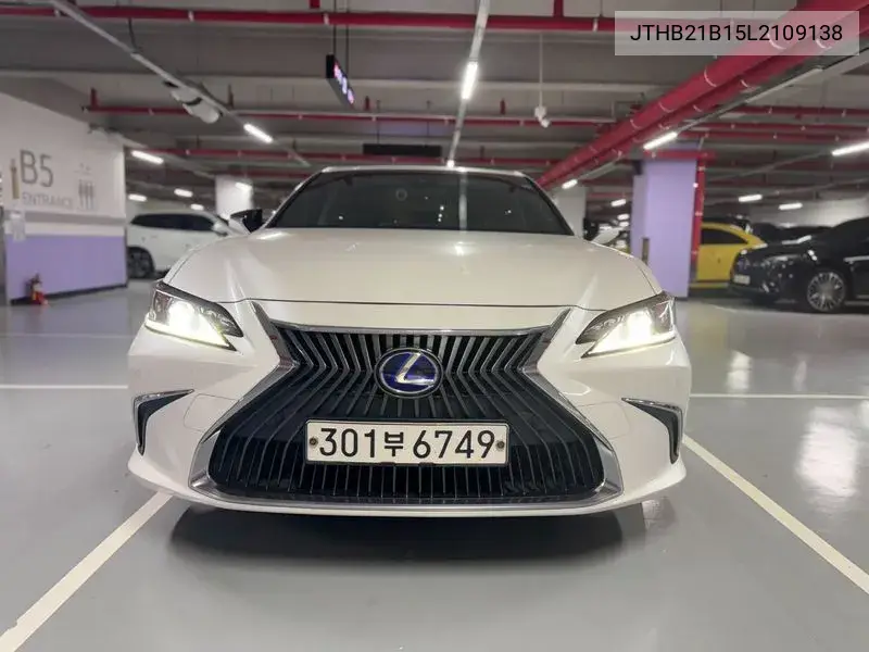 LEXUS ES 2020, VIN JTHB21B15L2109138