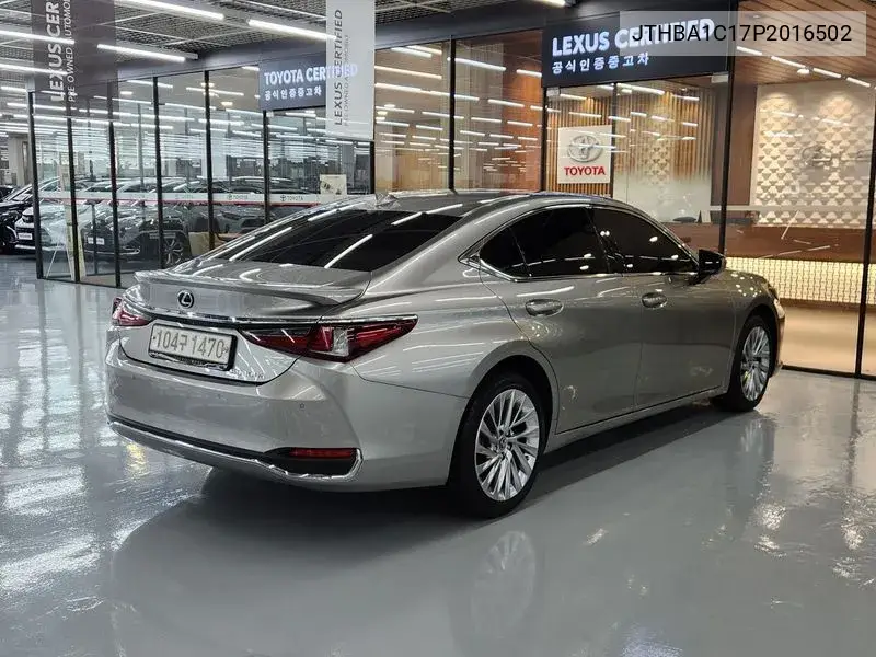 2023 LEXUS N/A VIN JTHBA1C17P2016502 — фото 2