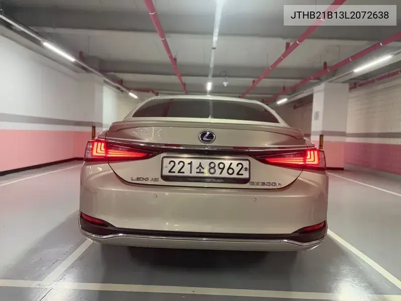 2019 LEXUS ES VIN JTHB21B13L2072638 — фото 2