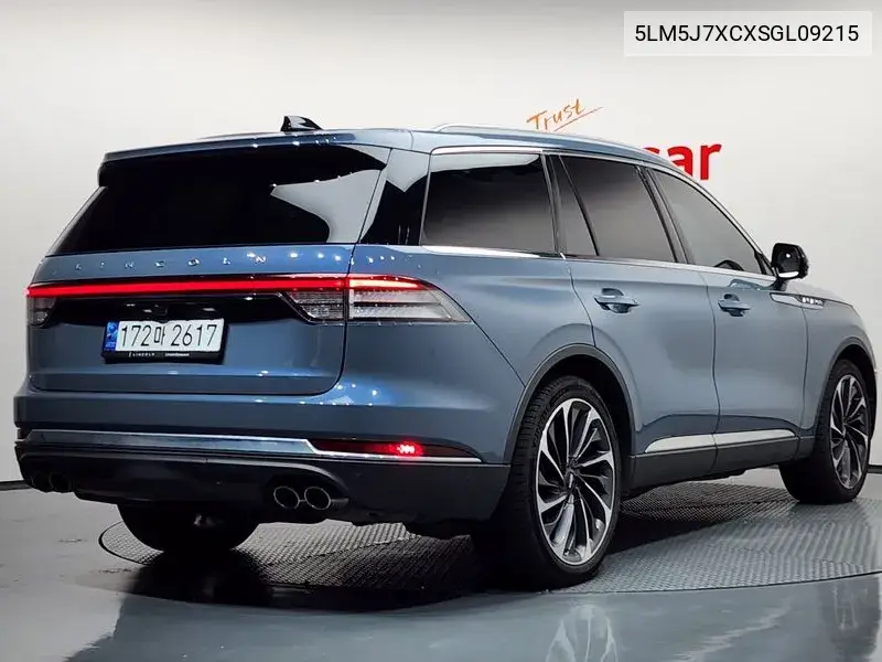 2025 LINCOLN AVIATOR VIN 5LM5J7XCXSGL09215 — фото 2