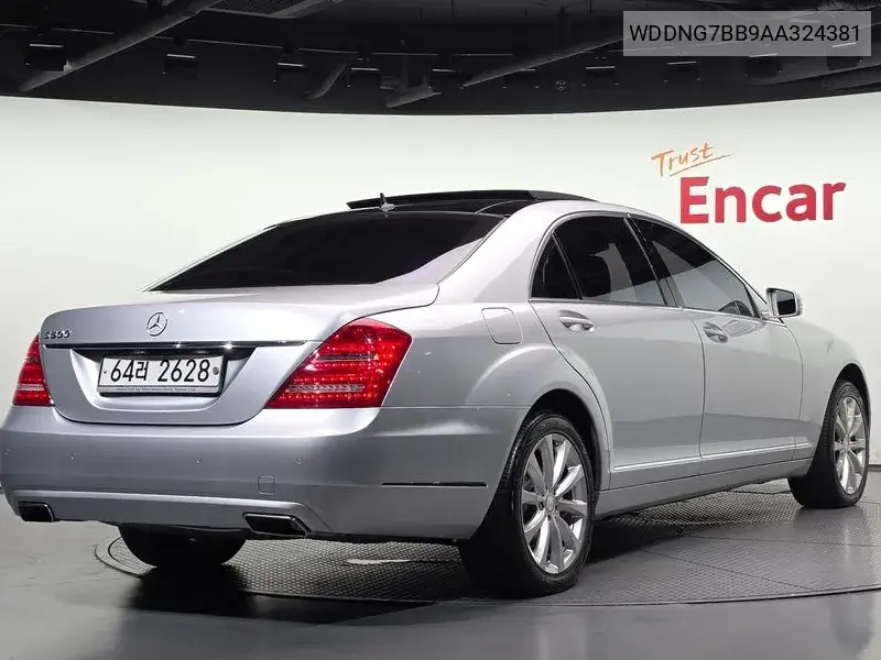 2010 MERCEDES S-KLASSE VIN WDDNG7BB9AA324381 — фото 2