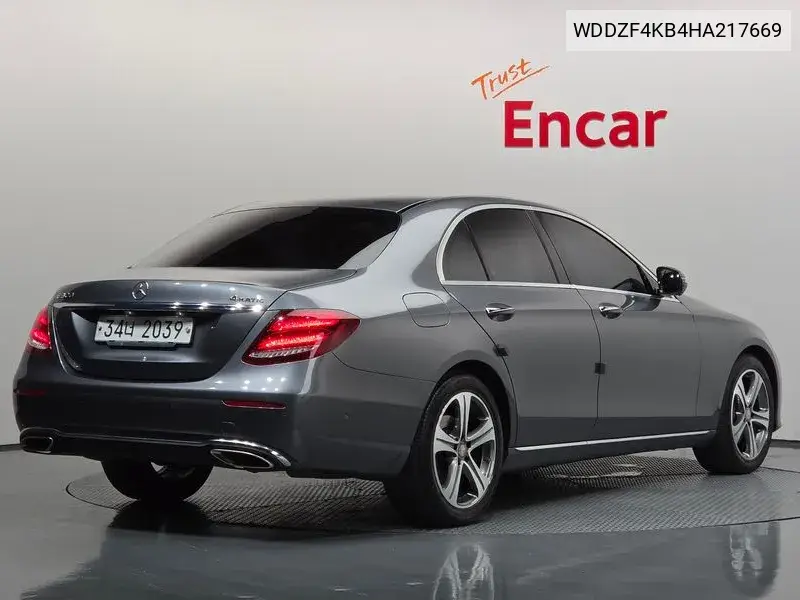 MERCEDES E-KLASSE 2017, VIN WDDZF4KB4HA217669