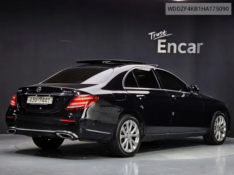MERCEDES E-KLASSE 2017, VIN WDDZF4KB1HA175090