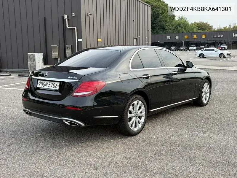 2019 MERCEDES E-KLASSE VIN WDDZF4KB8KA641301 — фото 2
