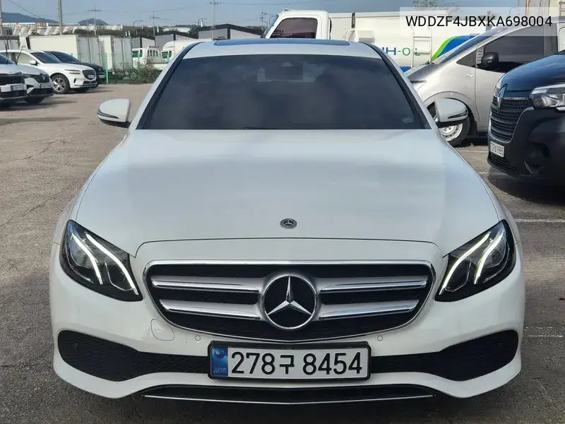 MERCEDES E-KLASSE 2019, VIN WDDZF4JBXKA698004