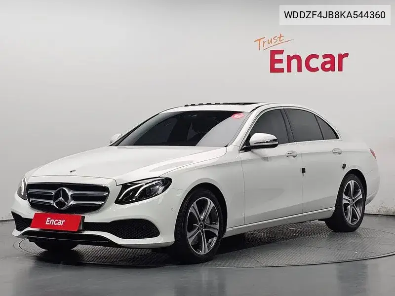 MERCEDES E-KLASSE 2018, VIN WDDZF4JB8KA544360