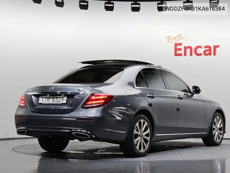 MERCEDES E-KLASSE 2019, VIN WDDZF4KB1KA616384