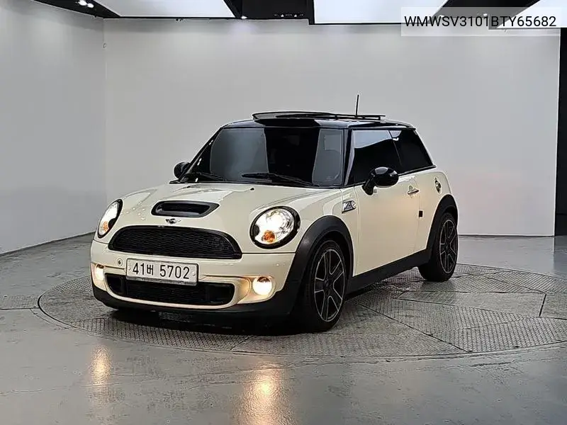 MINI N/A 2010, VIN WMWSV3101BTY65682