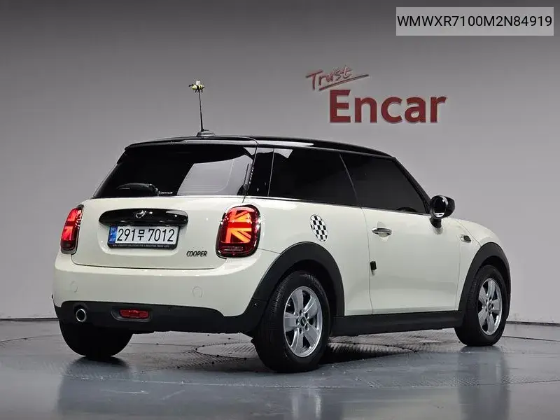 MINI N/A 2021, VIN WMWXR7100M2N84919