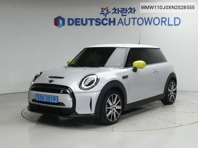MINI N/A 2022, VIN WMW11DJ0XN2S28555