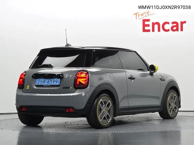 MINI N/A 2022, VIN WMW11DJ0XN2R97038