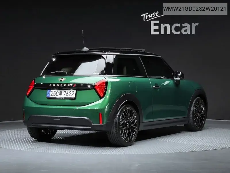 MINI N/A 2024, VIN WMW21GD02S2W20121