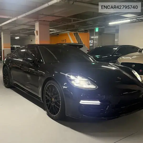 PORSCHE N/A 2018, VIN N/A
