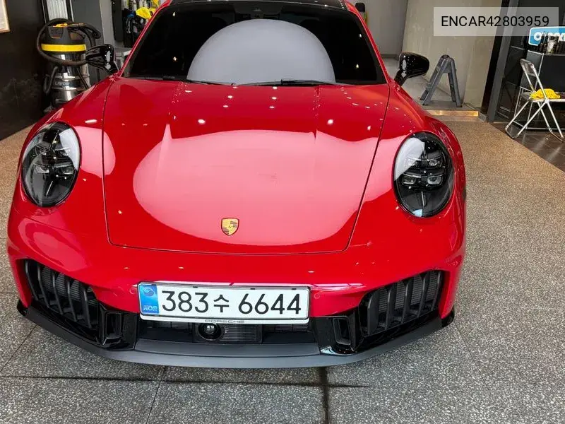 PORSCHE N/A 2025, VIN N/A