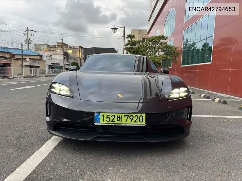 PORSCHE TAYCAN 2025, VIN N/A