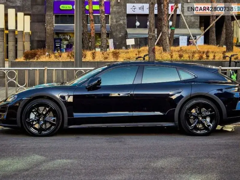 PORSCHE TAYCAN 2025, VIN N/A