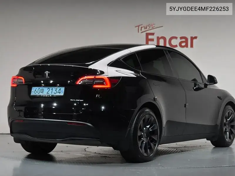 TESLA MODEL Y 2021, VIN 5YJYGDEE4MF226253