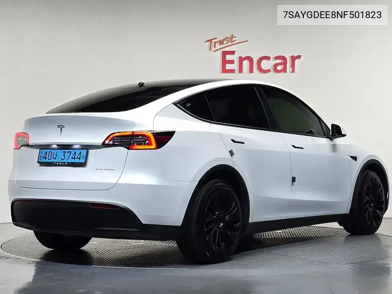 TESLA MODEL Y 2022, VIN 7SAYGDEE8NF501823