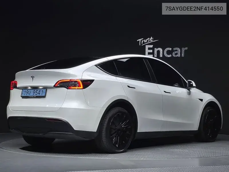 2022 TESLA MODEL Y VIN 7SAYGDEE2NF414550 — фото 2