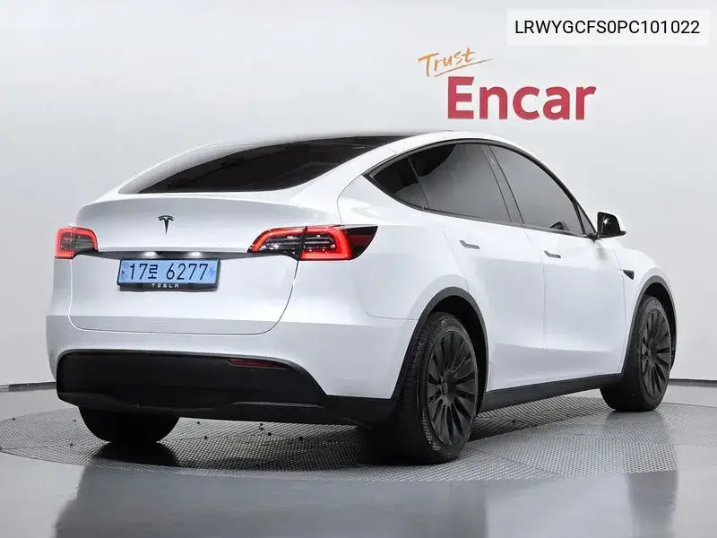 2023 TESLA MODEL Y VIN LRWYGCFS0PC101022 — фото 2