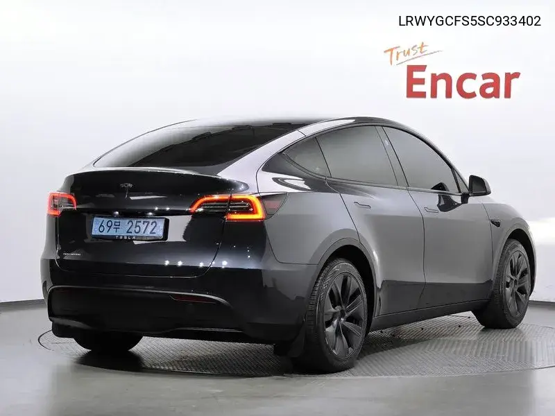 2025 TESLA MODEL Y VIN LRWYGCFS5SC933402 — фото 2