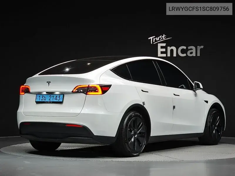 2025 TESLA MODEL Y VIN LRWYGCFS1SC809756 — фото 2