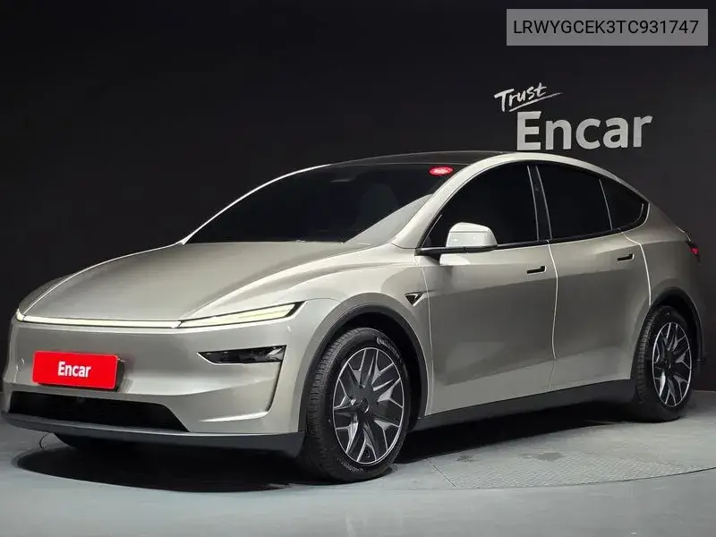 TESLA MODEL Y 2026, VIN LRWYGCEK3TC931747