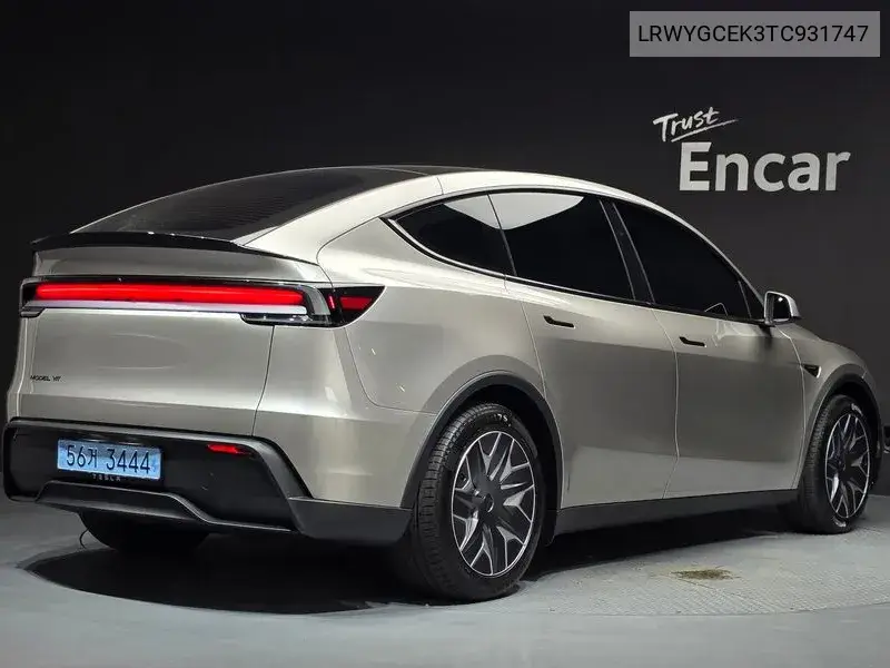 2026 TESLA MODEL Y VIN LRWYGCEK3TC931747 — фото 2