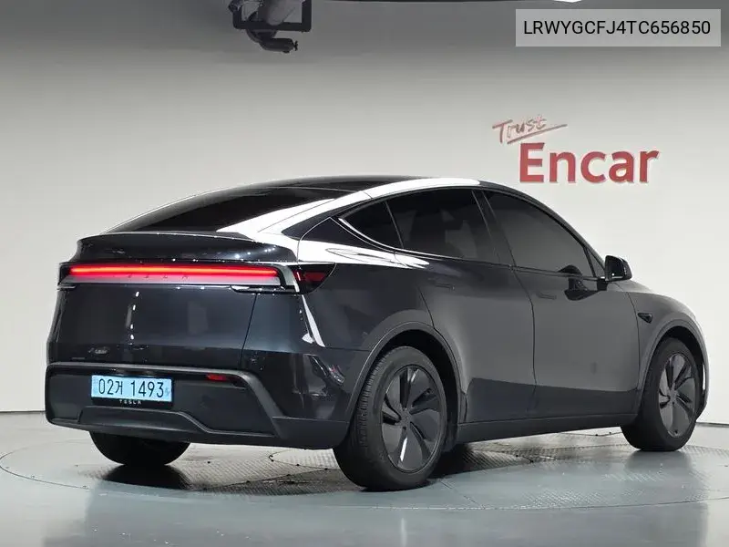 TESLA MODEL Y 2026, VIN LRWYGCFJ4TC656850