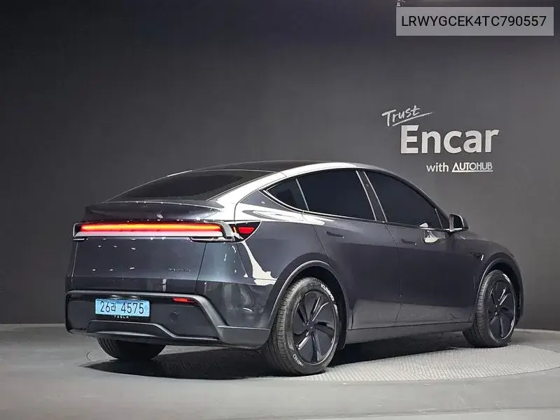 TESLA MODEL Y 2026, VIN LRWYGCEK4TC790557