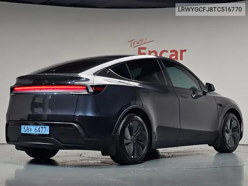 TESLA MODEL Y 2026, VIN LRWYGCFJ8TC516770