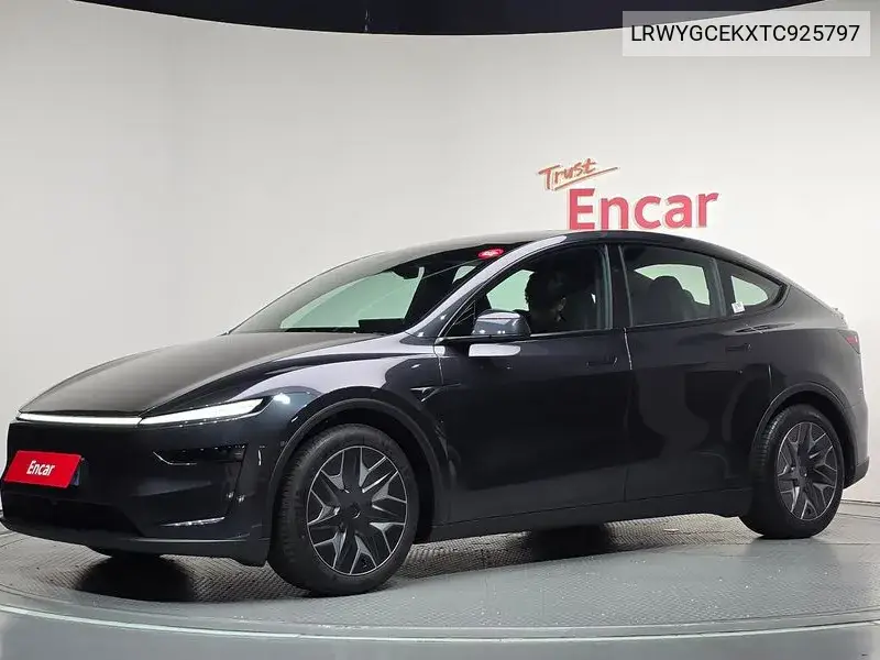 TESLA MODEL Y 2026, VIN LRWYGCEKXTC925797