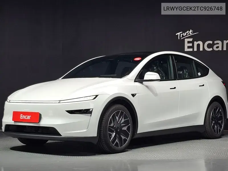 TESLA MODEL Y 2026, VIN LRWYGCEK2TC926748