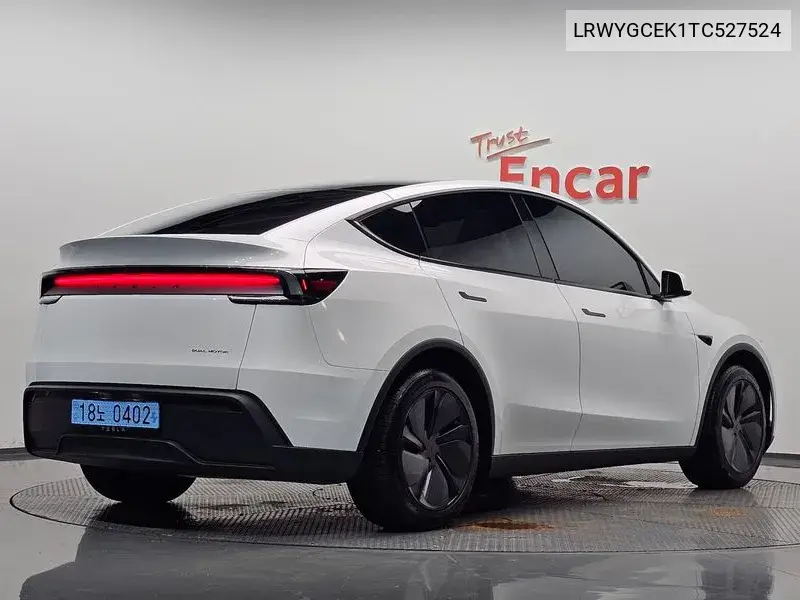 TESLA MODEL Y 2026, VIN LRWYGCEK1TC527524