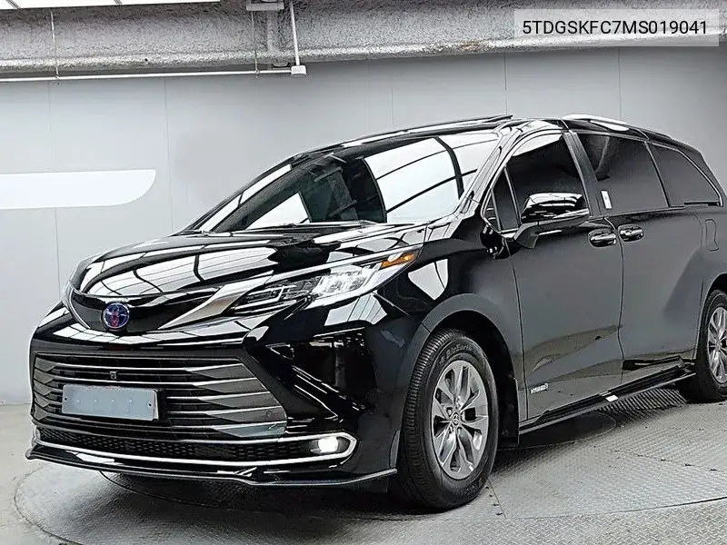 TOYOTA SIENNA 2021, VIN 5TDGSKFC7MS019041