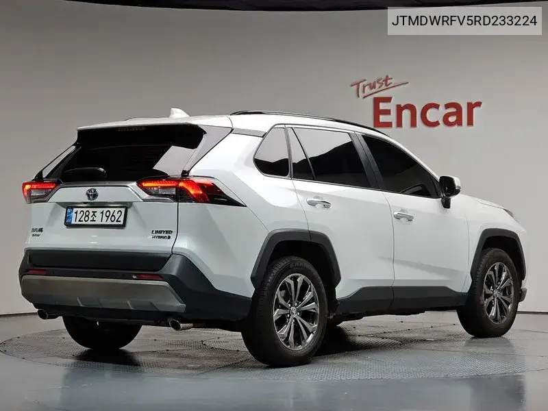 TOYOTA RAV 4 2024, VIN JTMDWRFV5RD233224