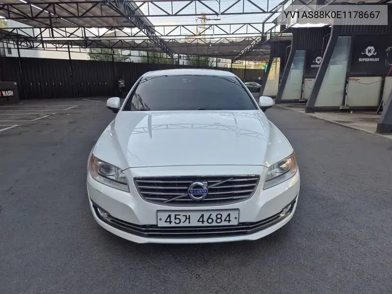 VOLVO S80 2013, VIN YV1AS88K0E1178667