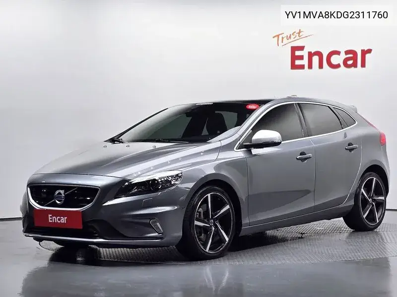 VOLVO V40 2016, VIN YV1MVA8KDG2311760