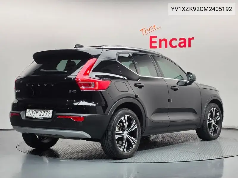 2020 VOLVO XC40 VIN YV1XZK92CM2405192 — фото 2