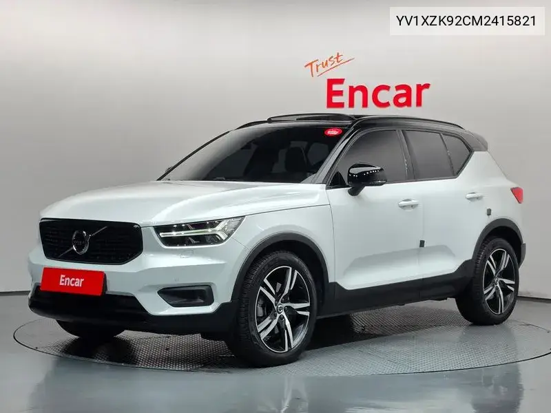 VOLVO XC40 2020, VIN YV1XZK92CM2415821